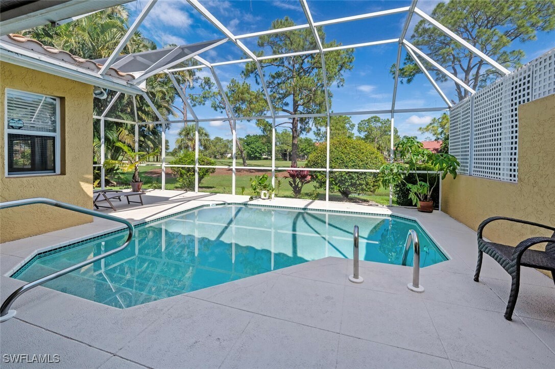 Property Photo: 641 Saint Andrews Boulevard 108-1 FL 34113