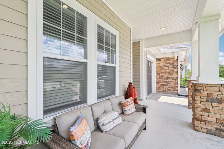 Property Photo:  685 Windley Drive  FL 32092