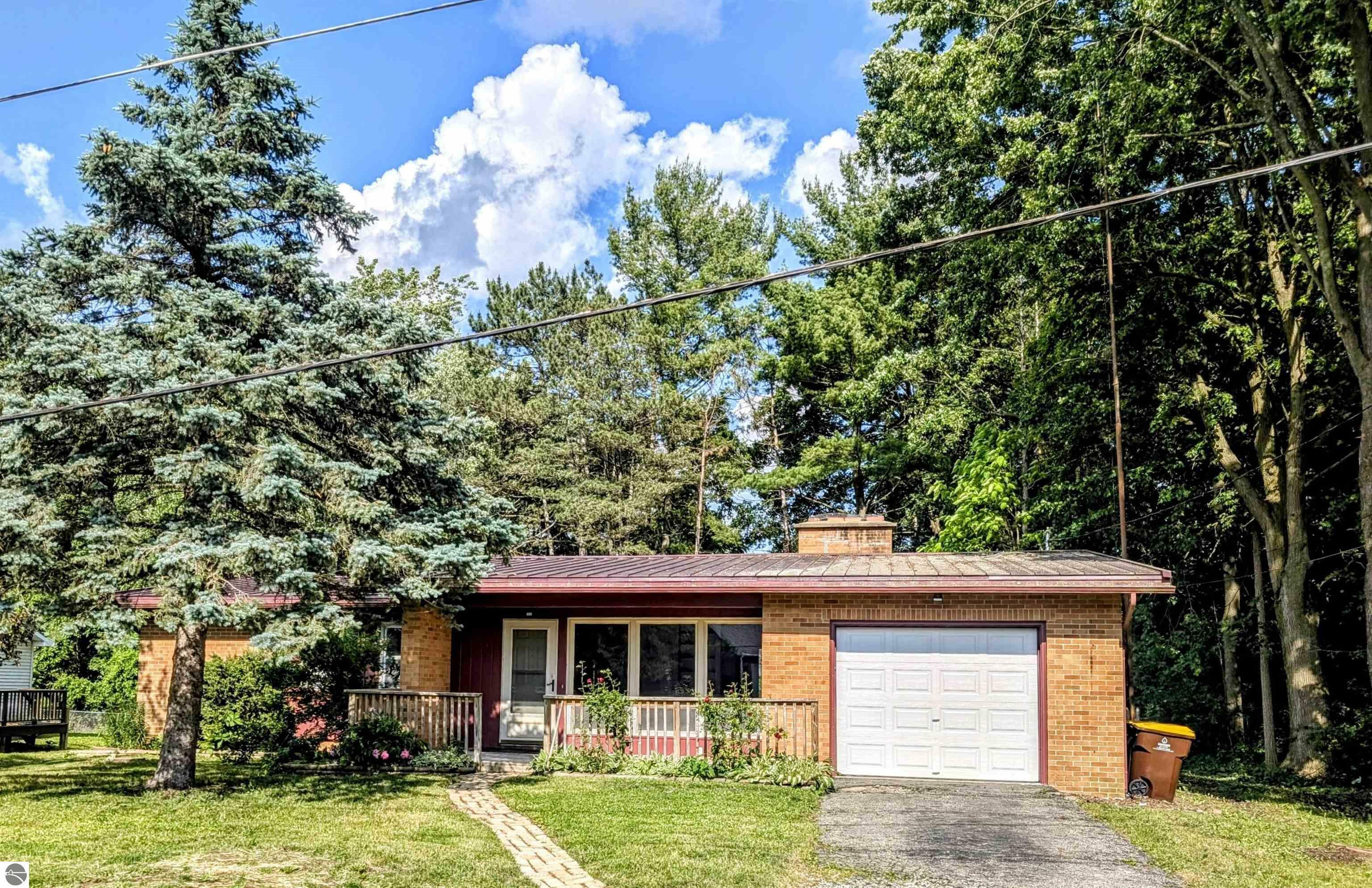 Property Photo: 1519 Ridge MI 48858