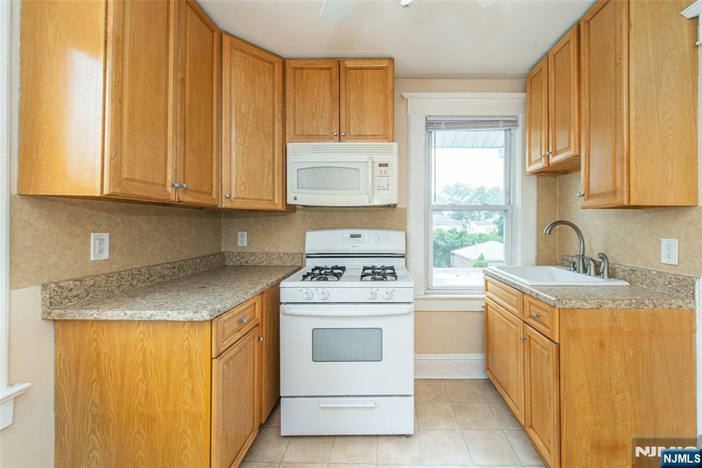 Property Photo:  156 Cedar Avenue 2  NJ 07506 