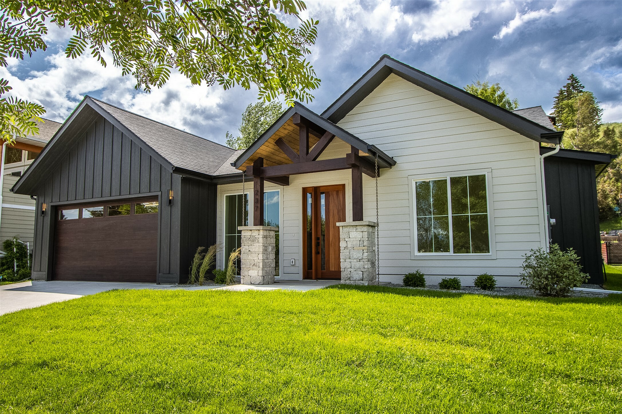 Property Photo: 237 W Nicklaus Avenue MT 59901