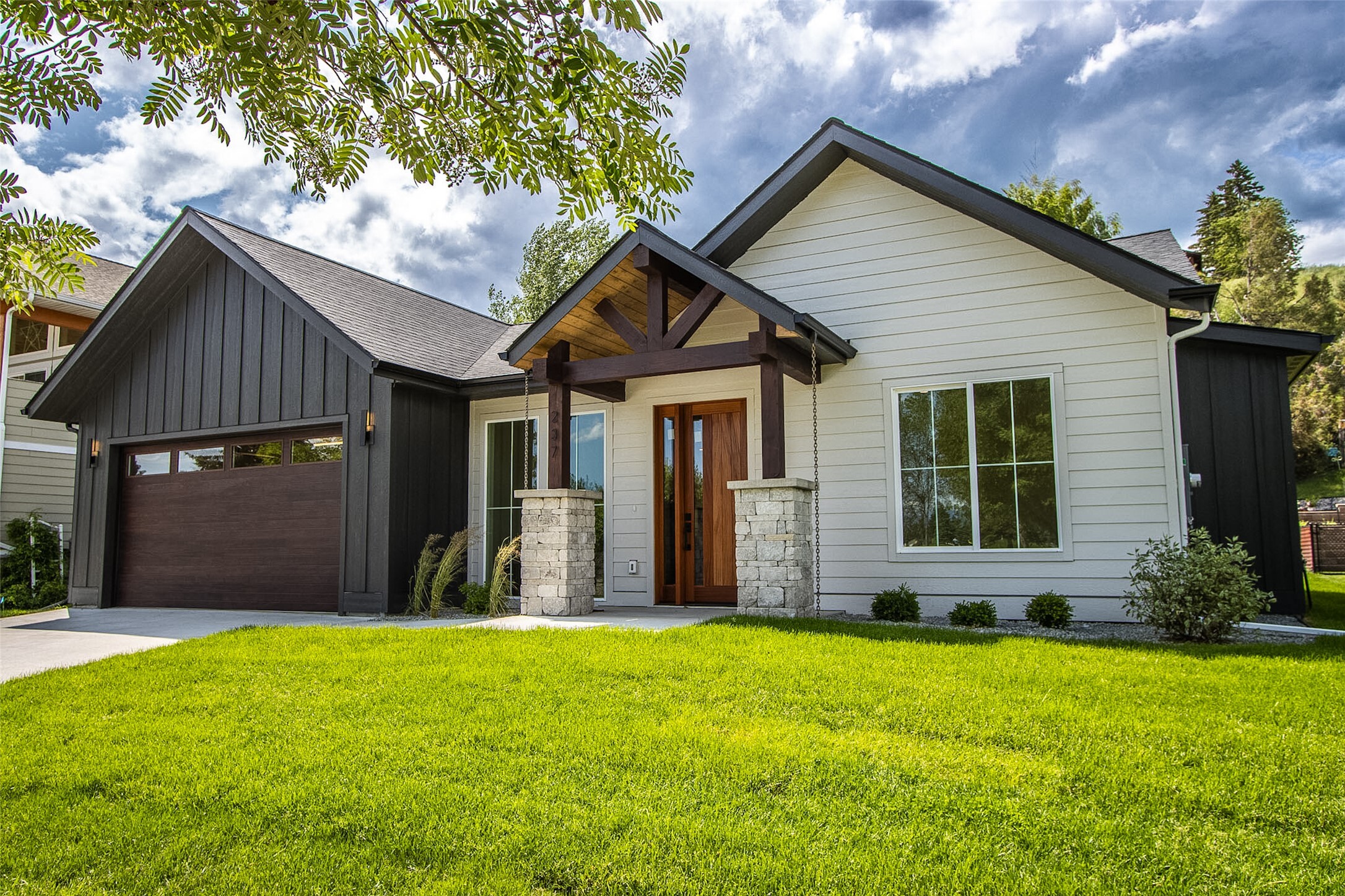 Property Photo: 237 W Nicklaus Avenue MT 59901