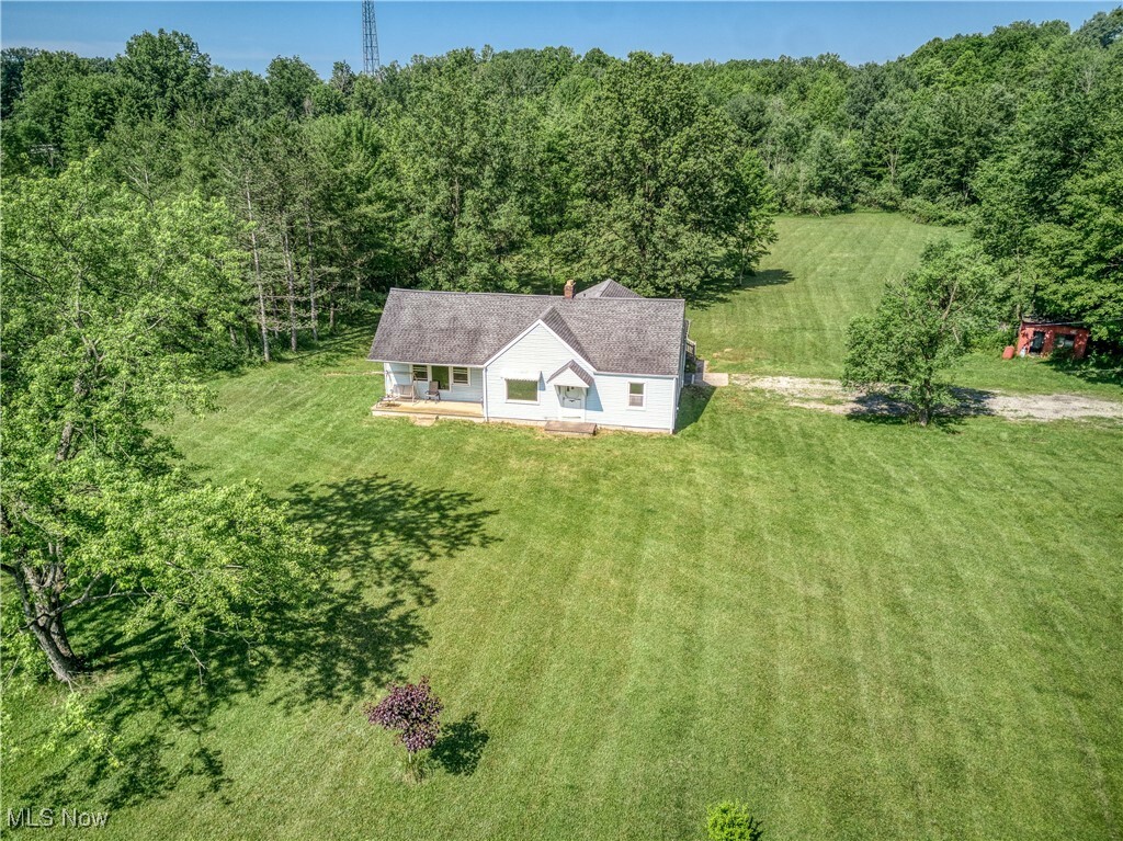 Property Photo: 4333 State Route 225 OH 44412
