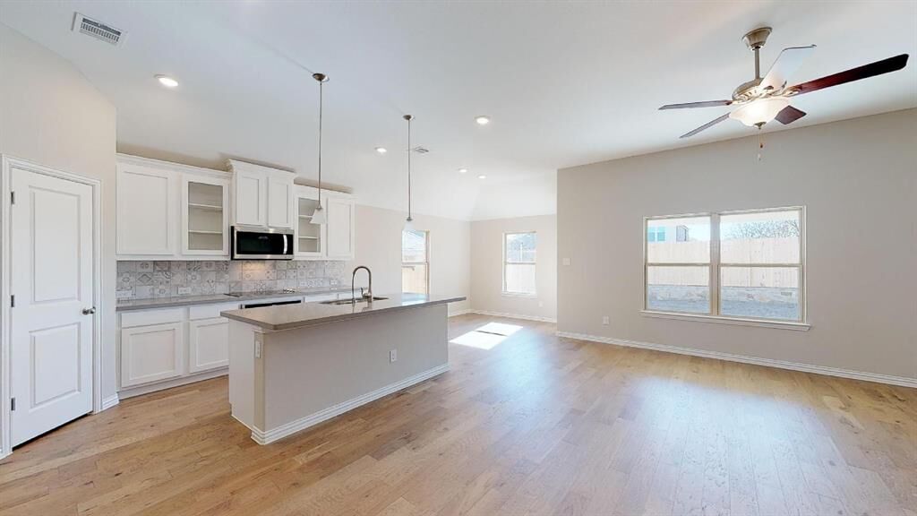 Property Photo: 501 Pheasant Hill Lane TX 76028