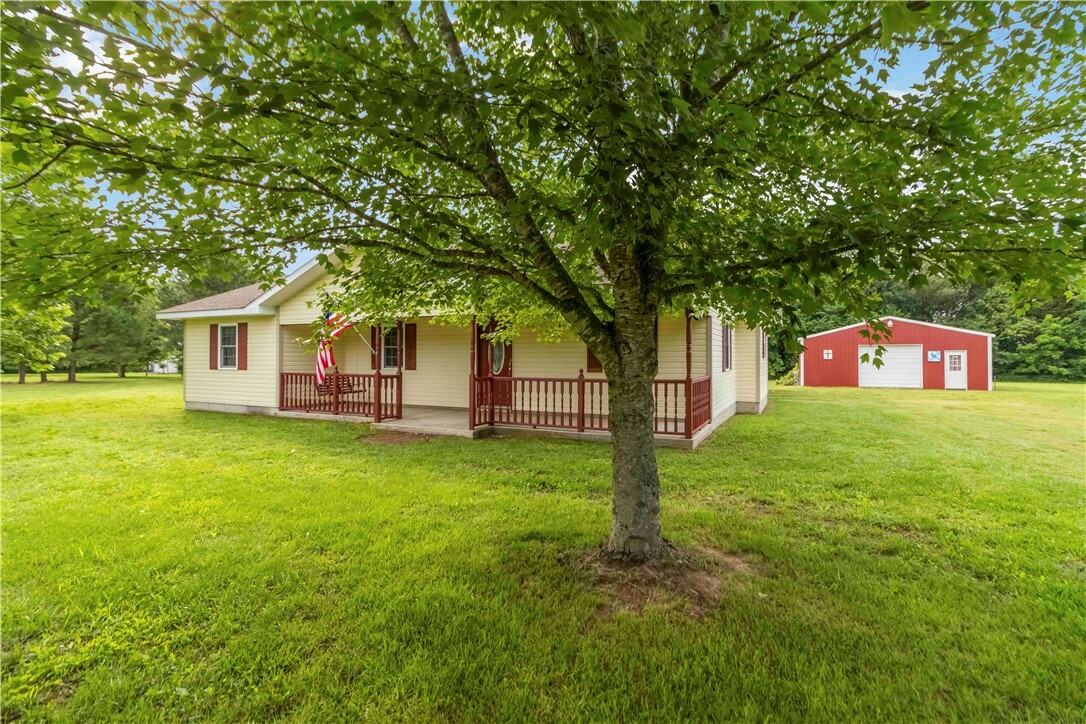 6193 Hunters Glen Road  Seligman MO 65745 photo