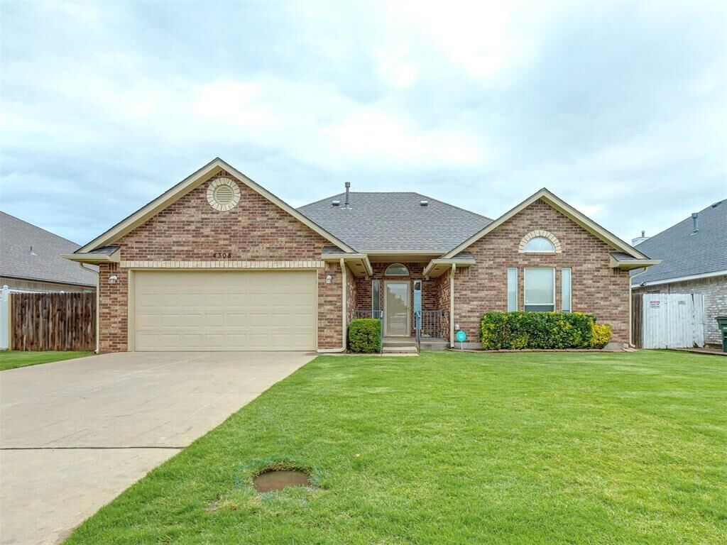 Property Photo: 4308 Lamar Drive OK 73115