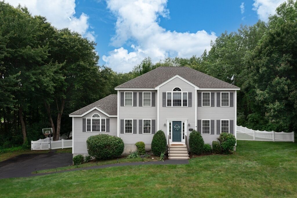 Property Photo:  100 Overlook Ter  MA 01826 