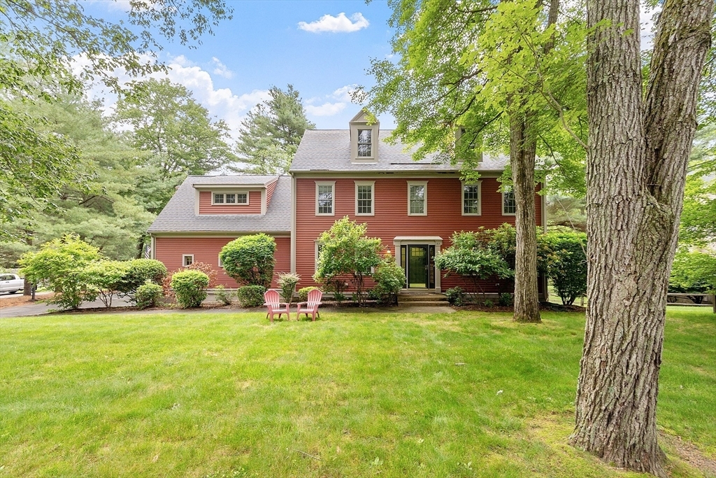 53 Richards Rd  Southborough MA 01772 photo