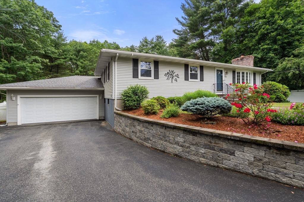 Property Photo: 423 Grove Street MA 01867