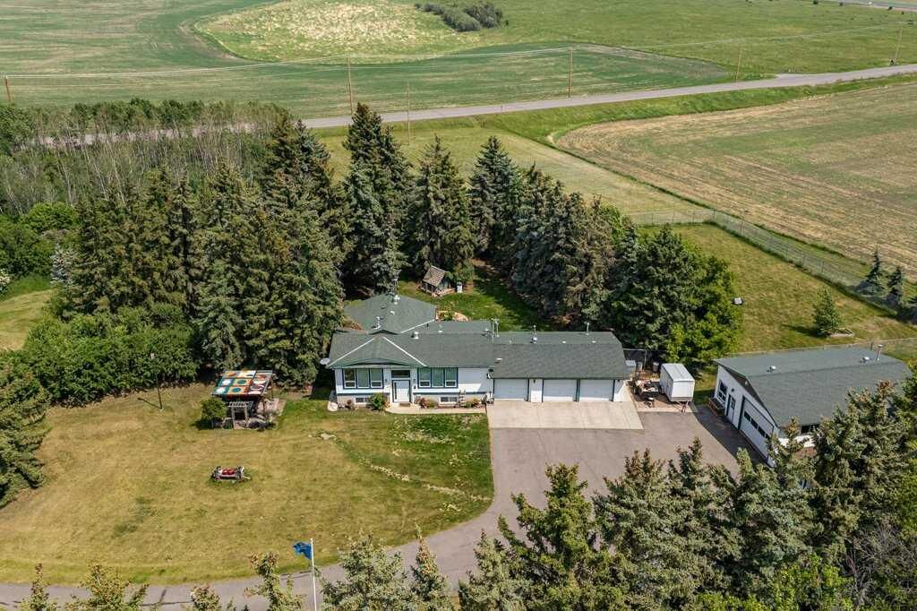 Property Photo: 2193 434 Avenue E AB T1S 1A1