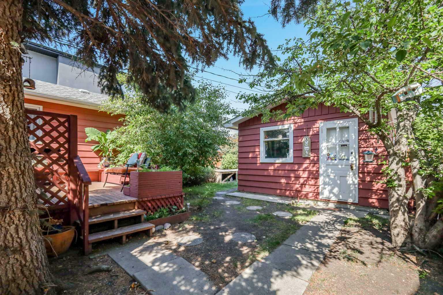 Property Photo: 4636 80 Street NW AB T3B 2P3