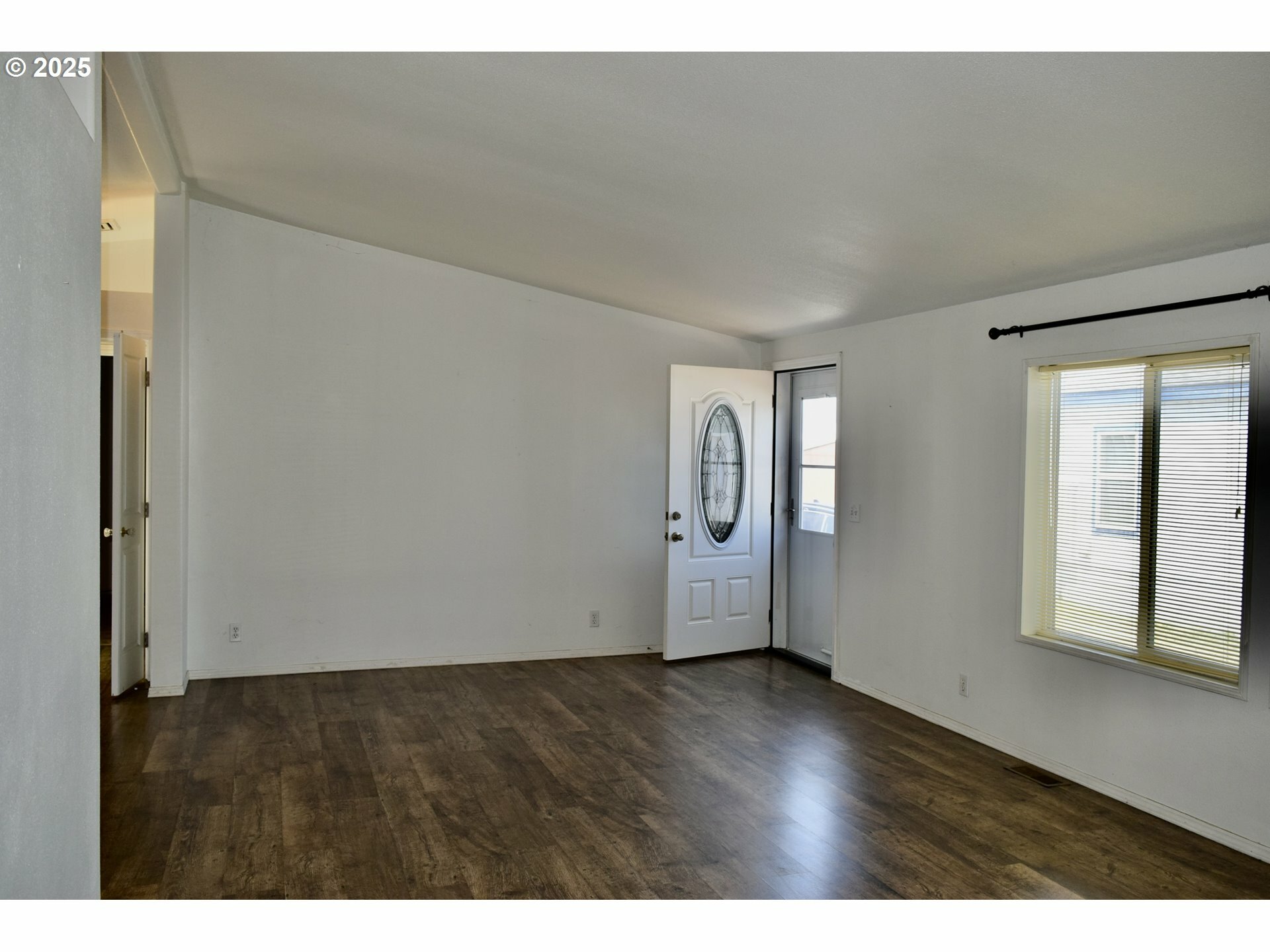 Property Photo: 94120 Strahan St 47 OR 97444