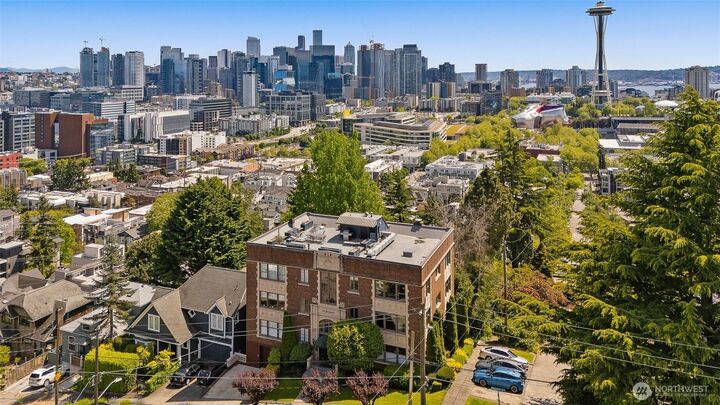 Property Photo:  405  Prospect Street 201  WA 98109 