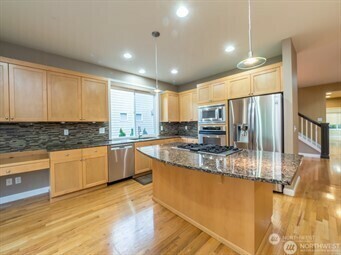 Property Photo:  22840 NE 100th Place  WA 98053 