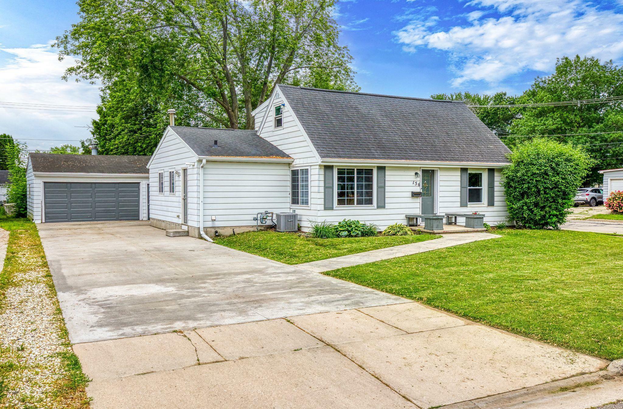 Property Photo:  156 Wright Avenue  WI 54956-4012 