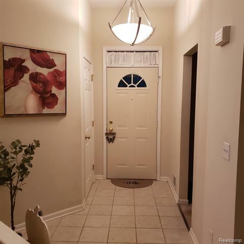 Property Photo: 333 Sherman Court MI 48462