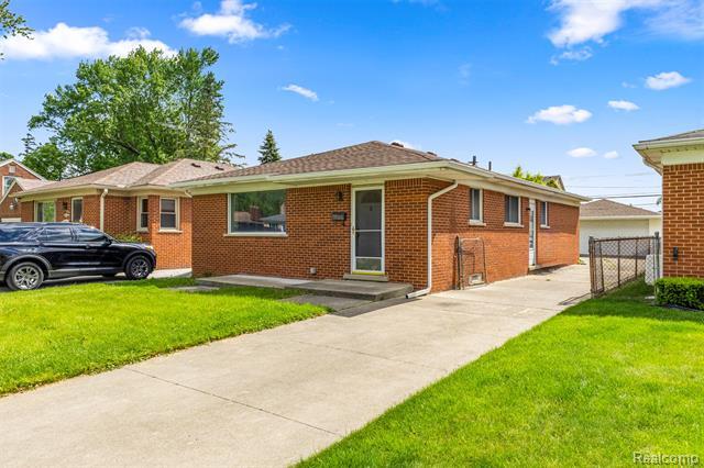 7420 Colonial Street  Dearborn Heights MI 48127 photo