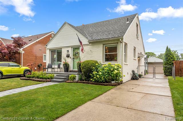 Property Photo: 13640 Hart Street MI 48237