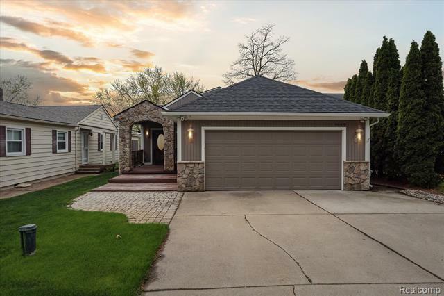 Property Photo: 9669 Norman Road MI 48348