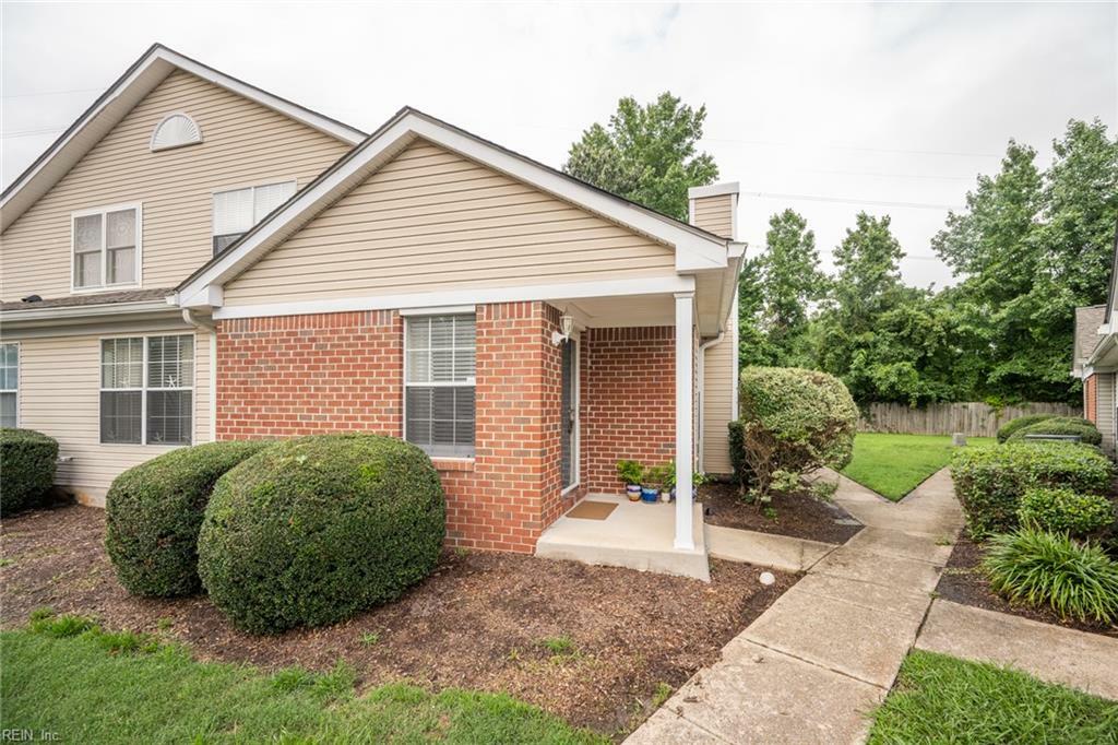 1651 Orchard Grove Dr  Chesapeake VA 23320 photo