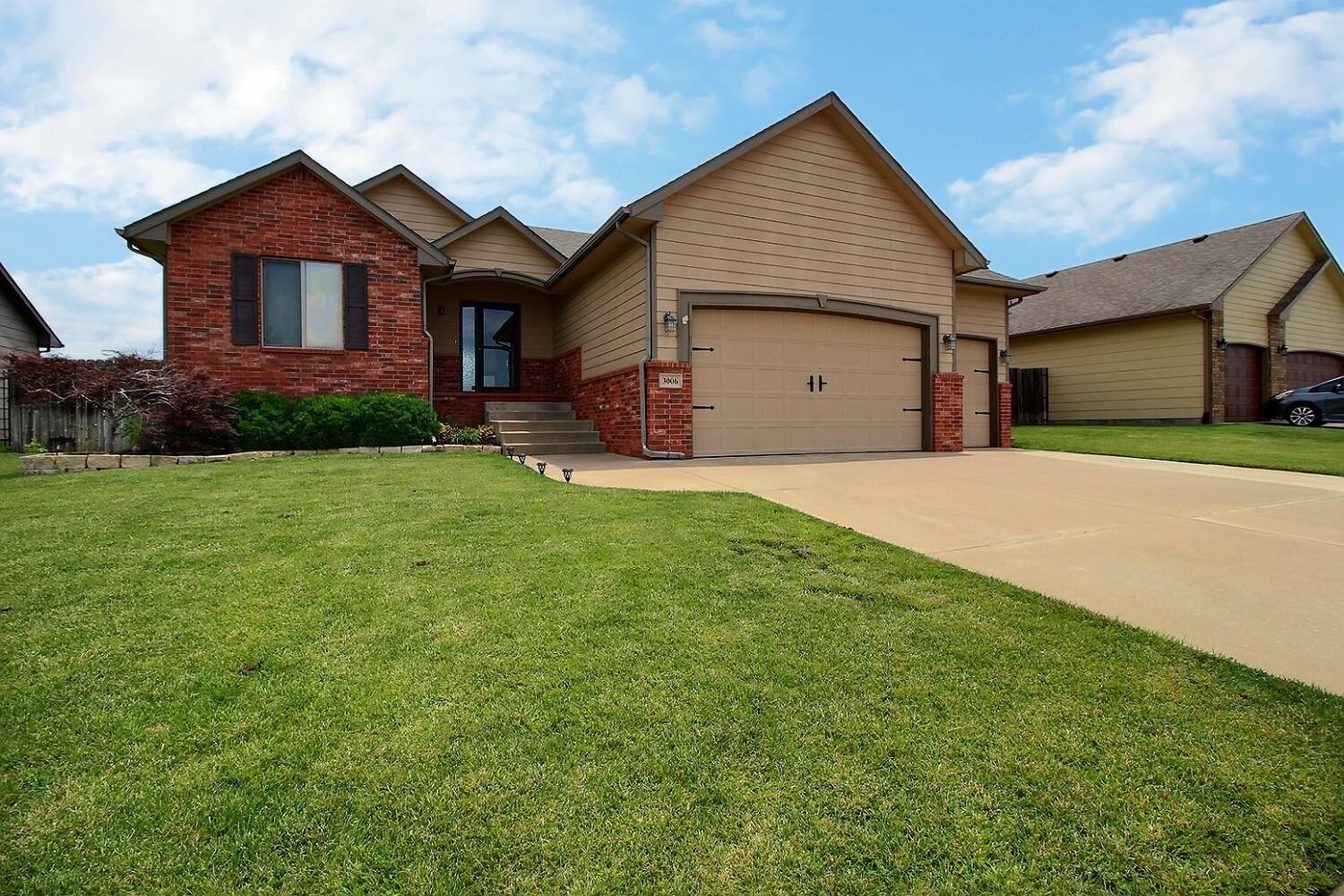 Property Photo: 3006 N Rock Bridge St KS 67037