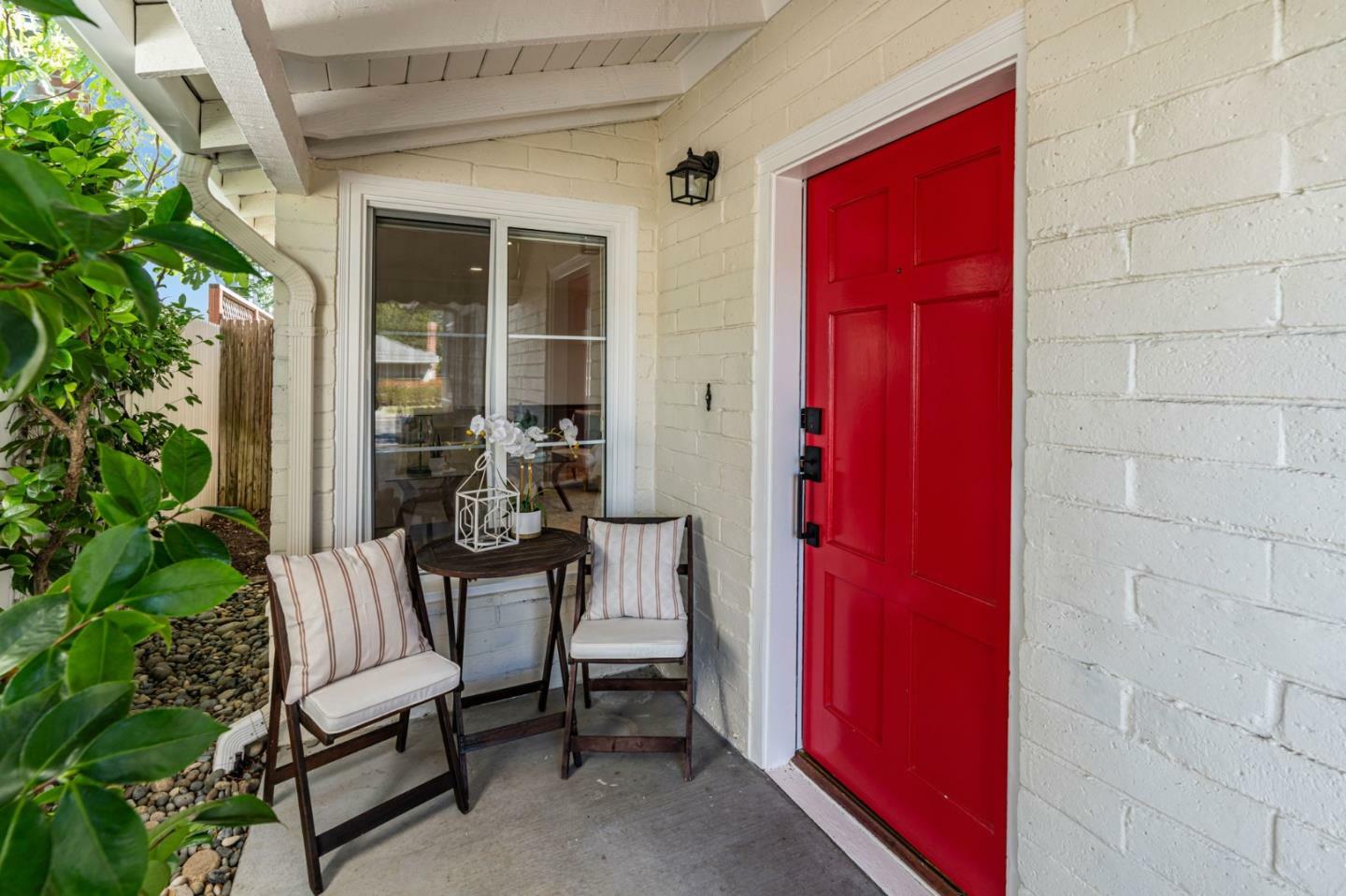Property Photo: 1620 Chestnut Street CA 94070