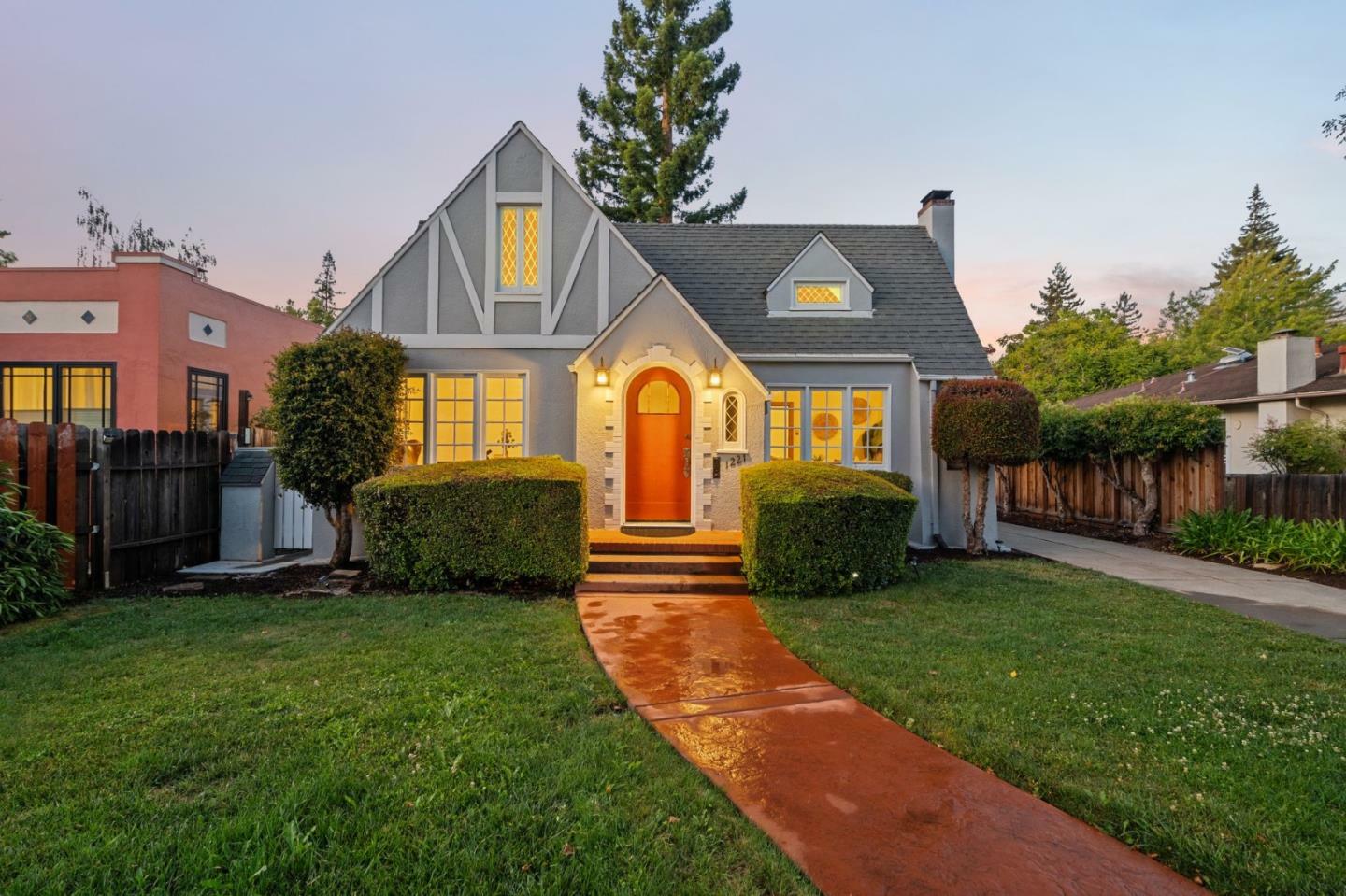 Property Photo: 1221 Middlefield Road CA 94301