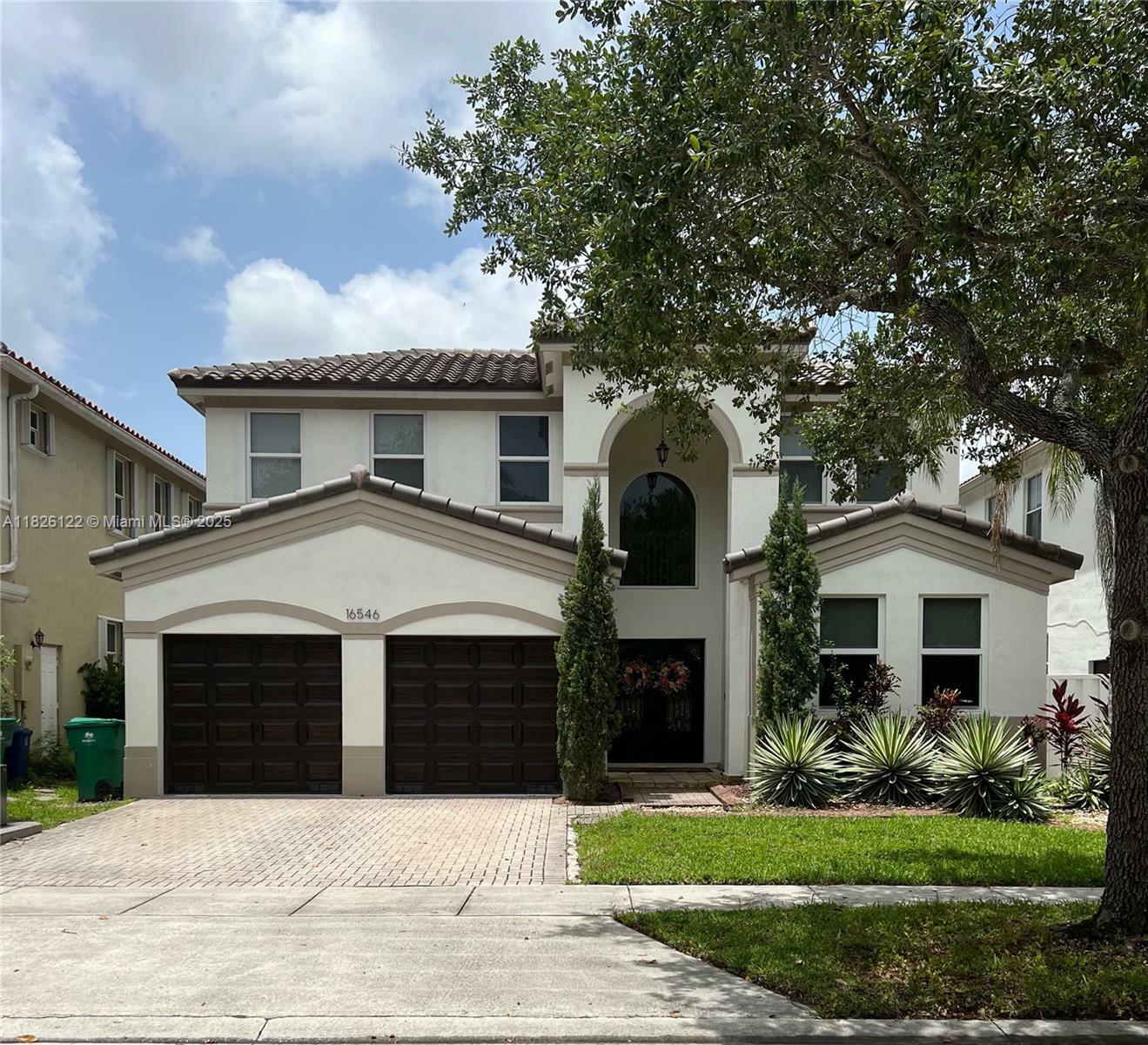 Property Photo: 16546 SW 39th St FL 33027