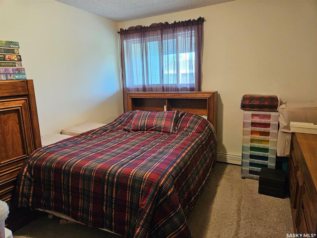 Property Photo: 425 115th Street E 1734 SK S7N 2E5