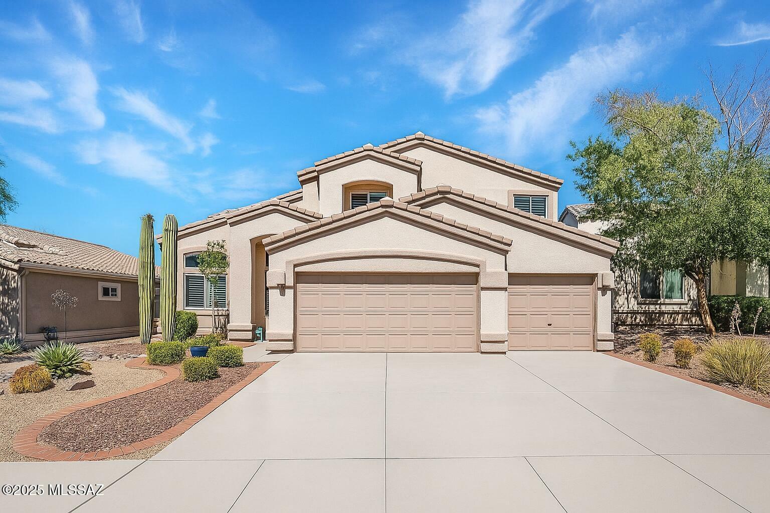 Property Photo: 356 W Sacaton Canyon Drive AZ 85755
