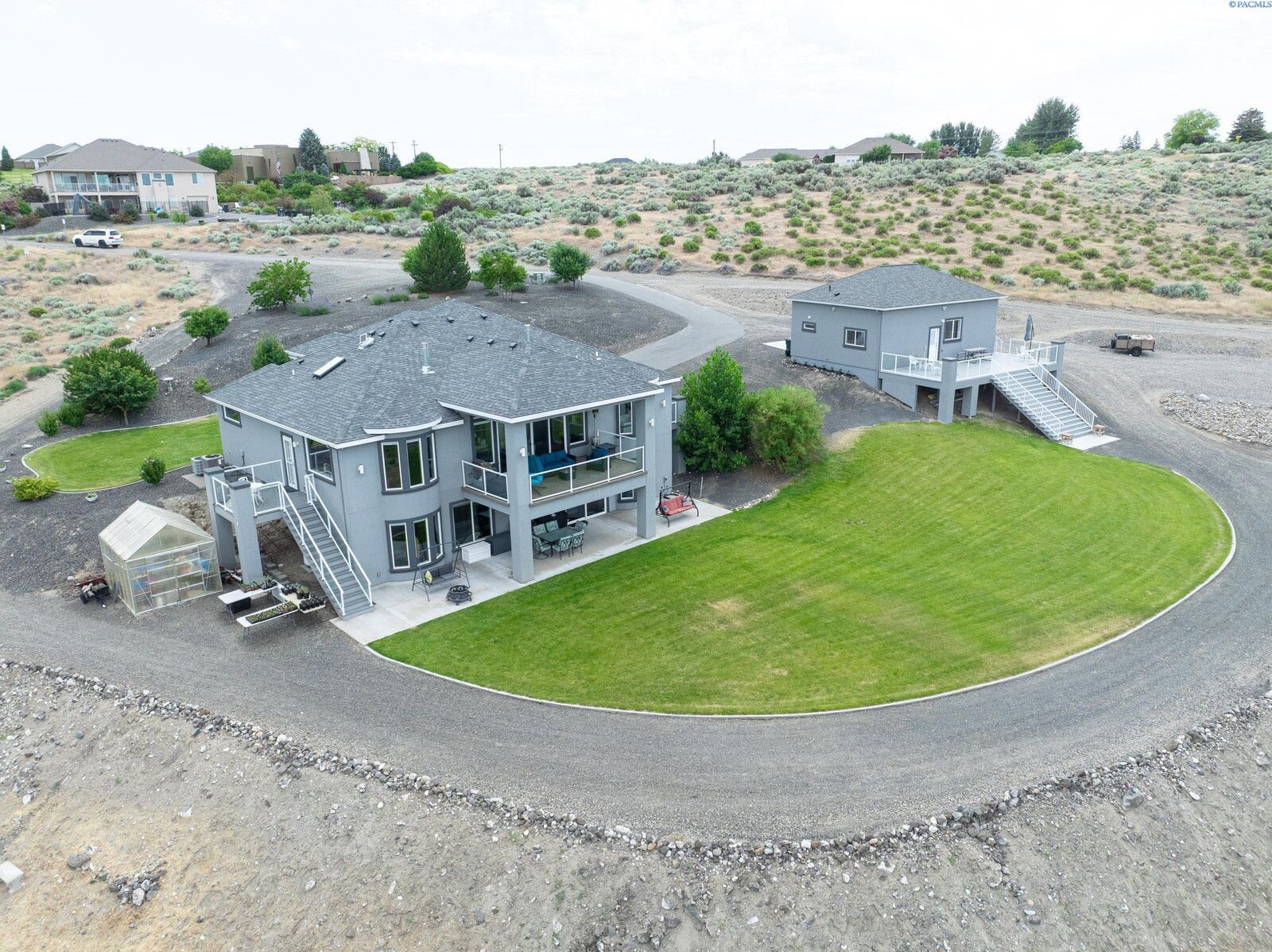 Property Photo: 5880 S 58th Ave WA 99353