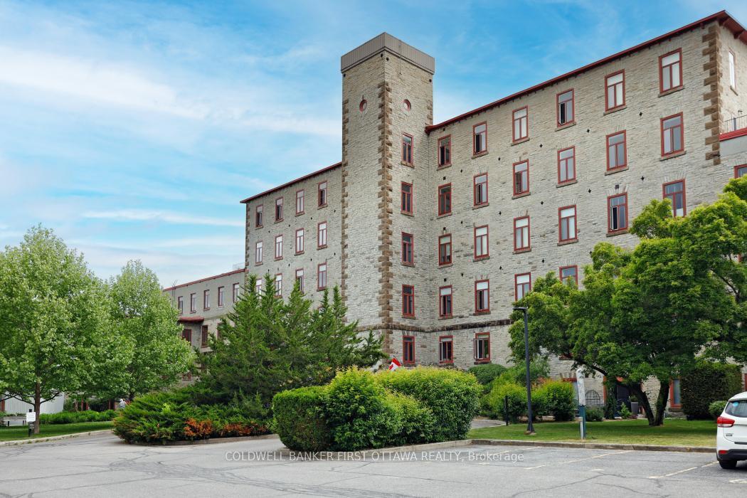 Property Photo: 1 Rosamond Street 109 ON K0A 1A0