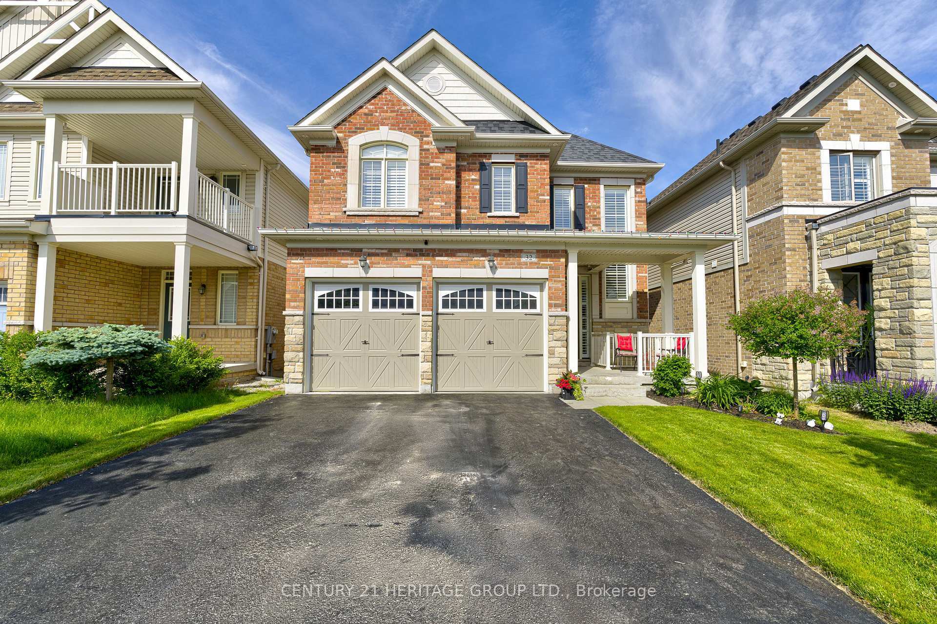 Property Photo: 32 Michaelis Street ON L9R 0M8