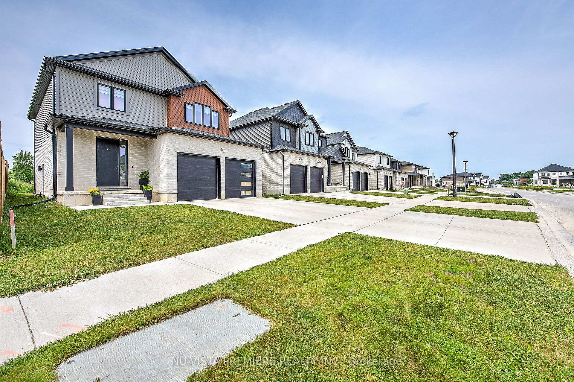 Property Photo: 2618 Buroak Drive ON N6G 3X7