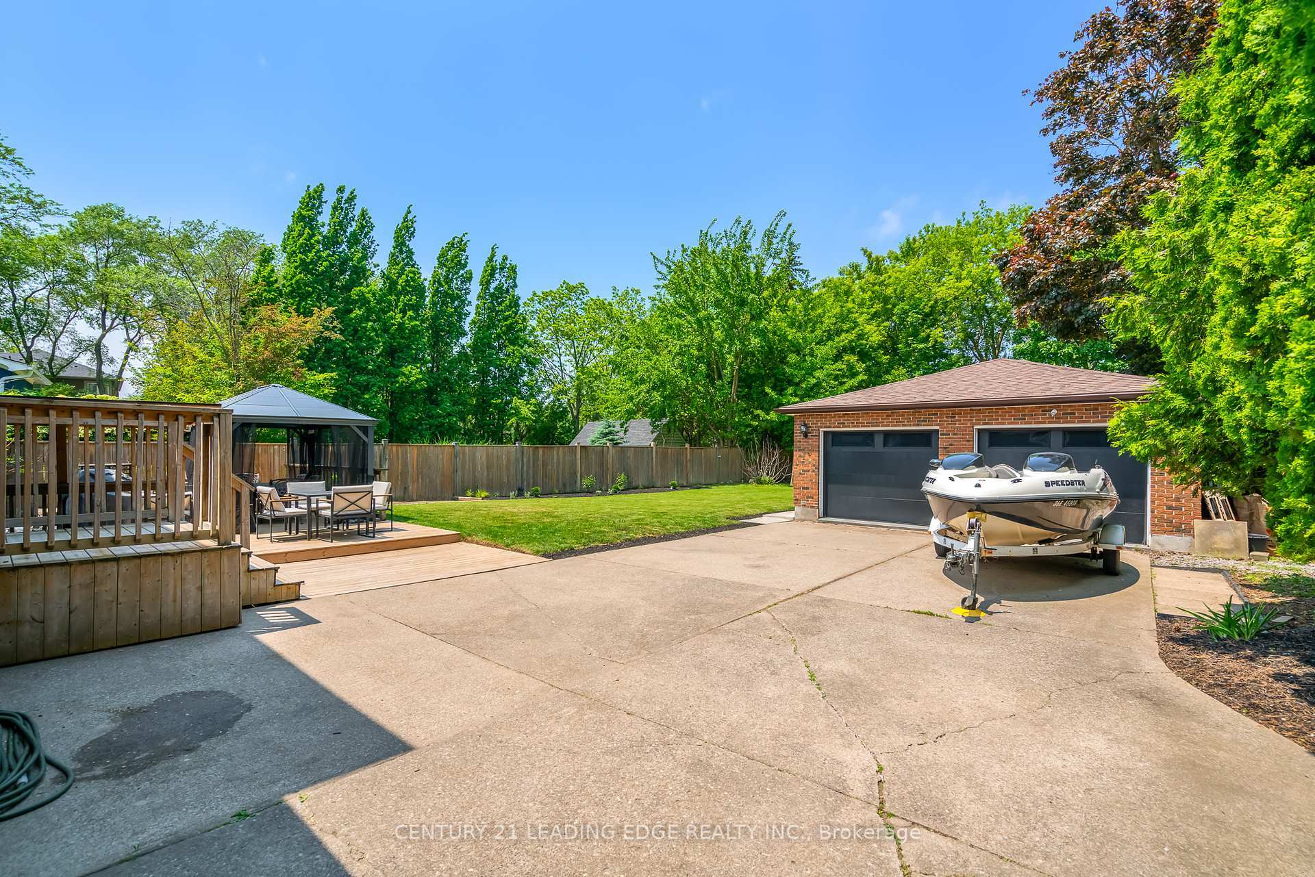 Property Photo:  1182 Lakeshore Road  ON L2R 6P9 