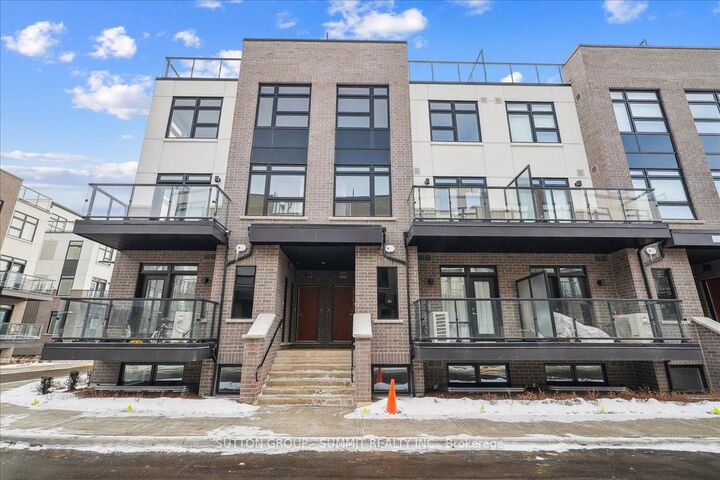 Property Photo: 1593 Rose Way 105 ON L9T 7E7