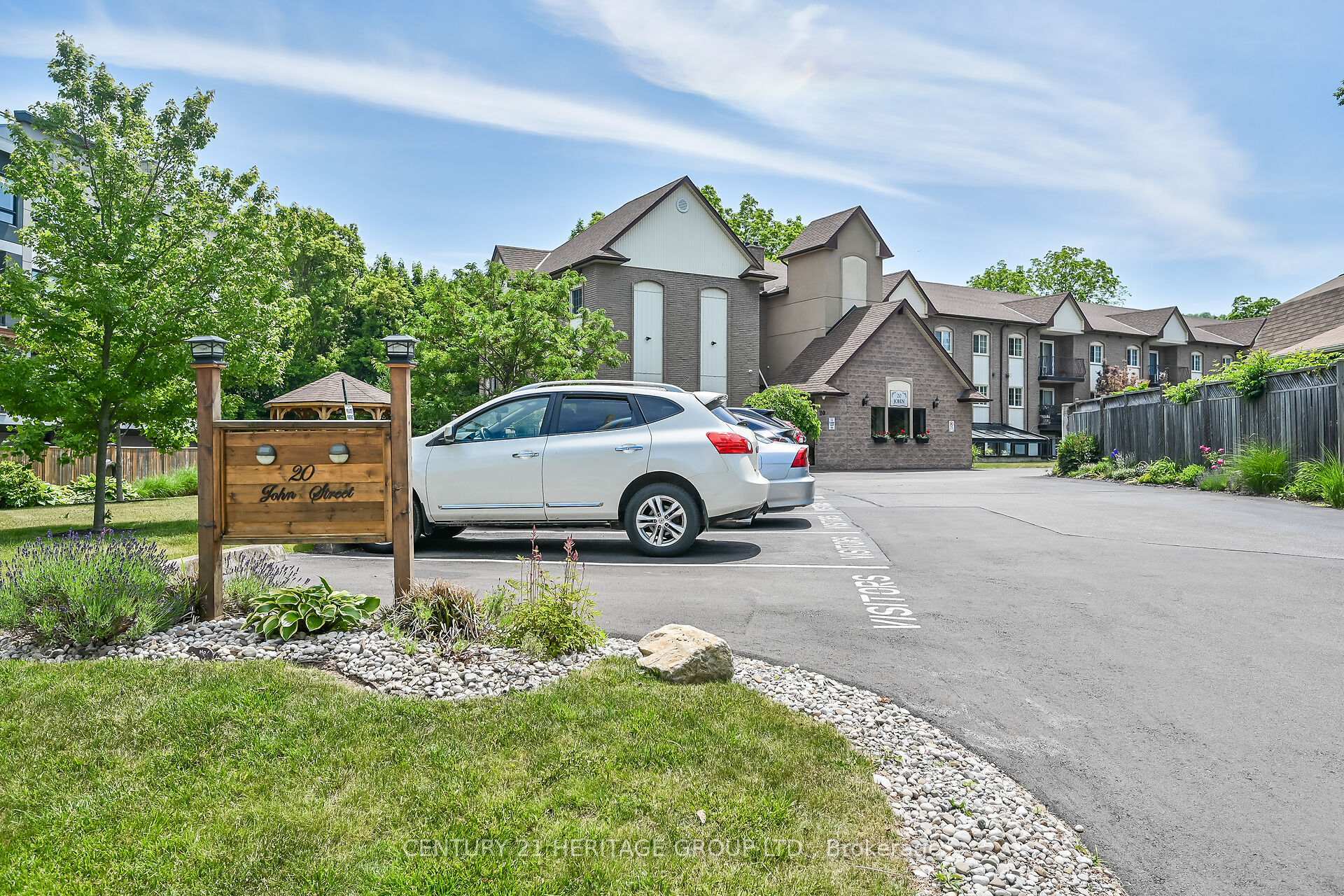 Photo de la propriété: 20 John Street #207 ON L3M 1X5