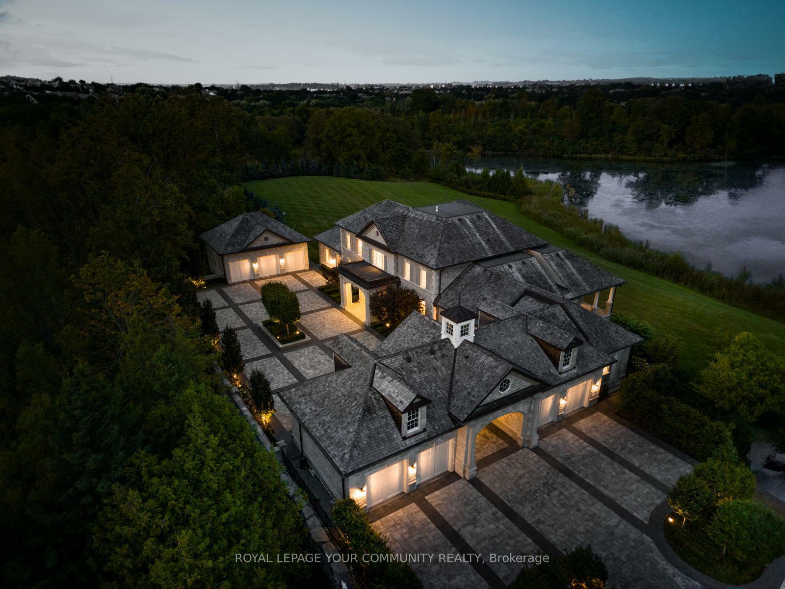 Property Photo: 130 St. John'S Side Road E ON L4G 0M6