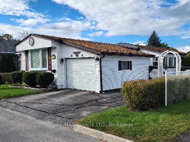 Photo de la propriété: 12 Grouse Lane ON K8N 4Z3