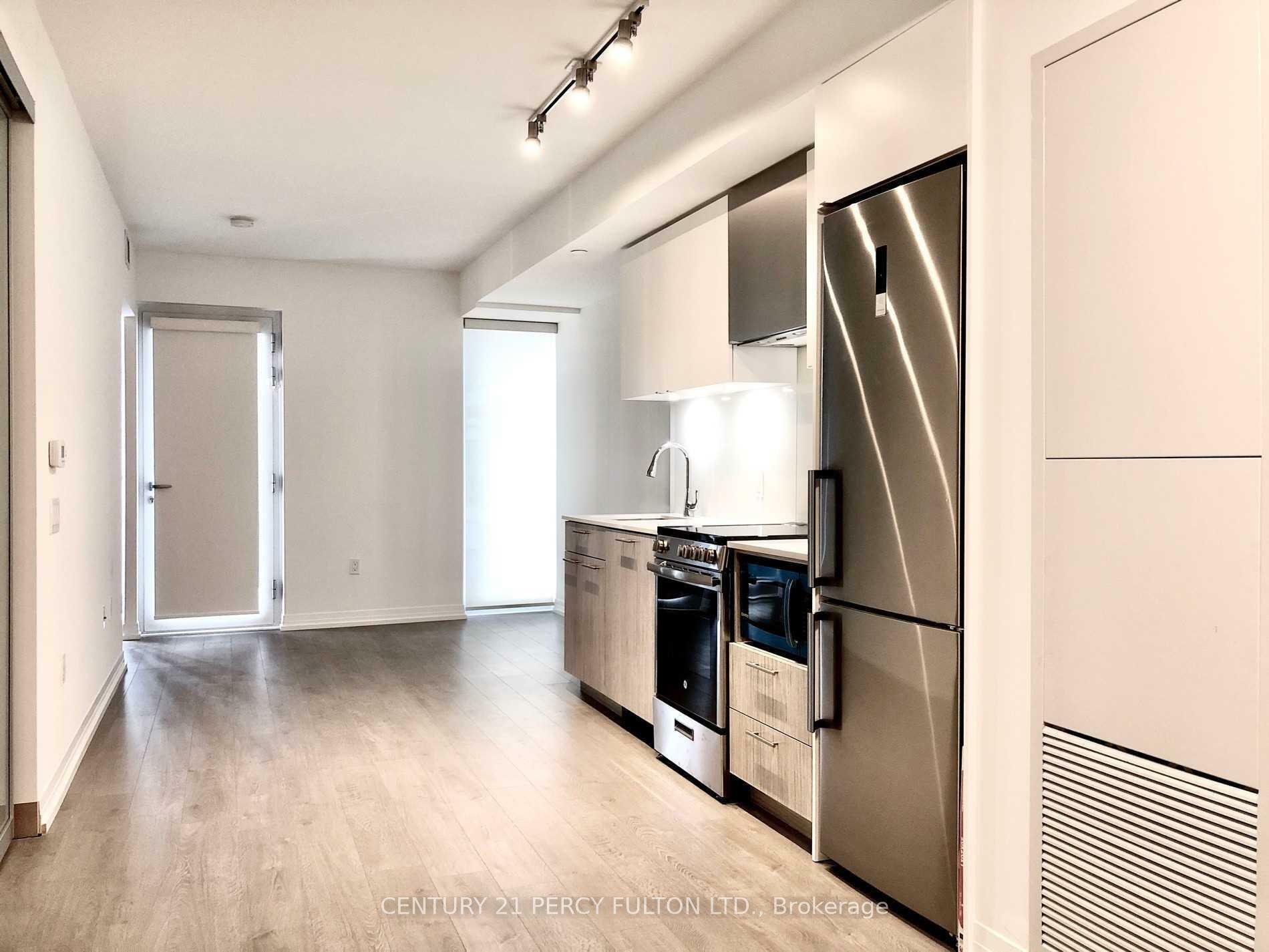 Property Photo: 251 Jarvis Street 839 ON M5B 2C2