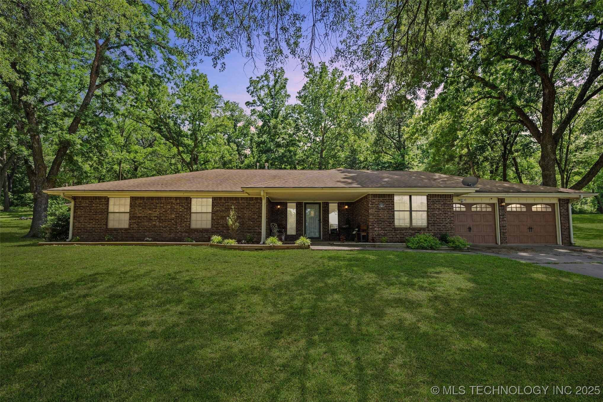 Property Photo: 302 Southern Hills Drive KS 67337