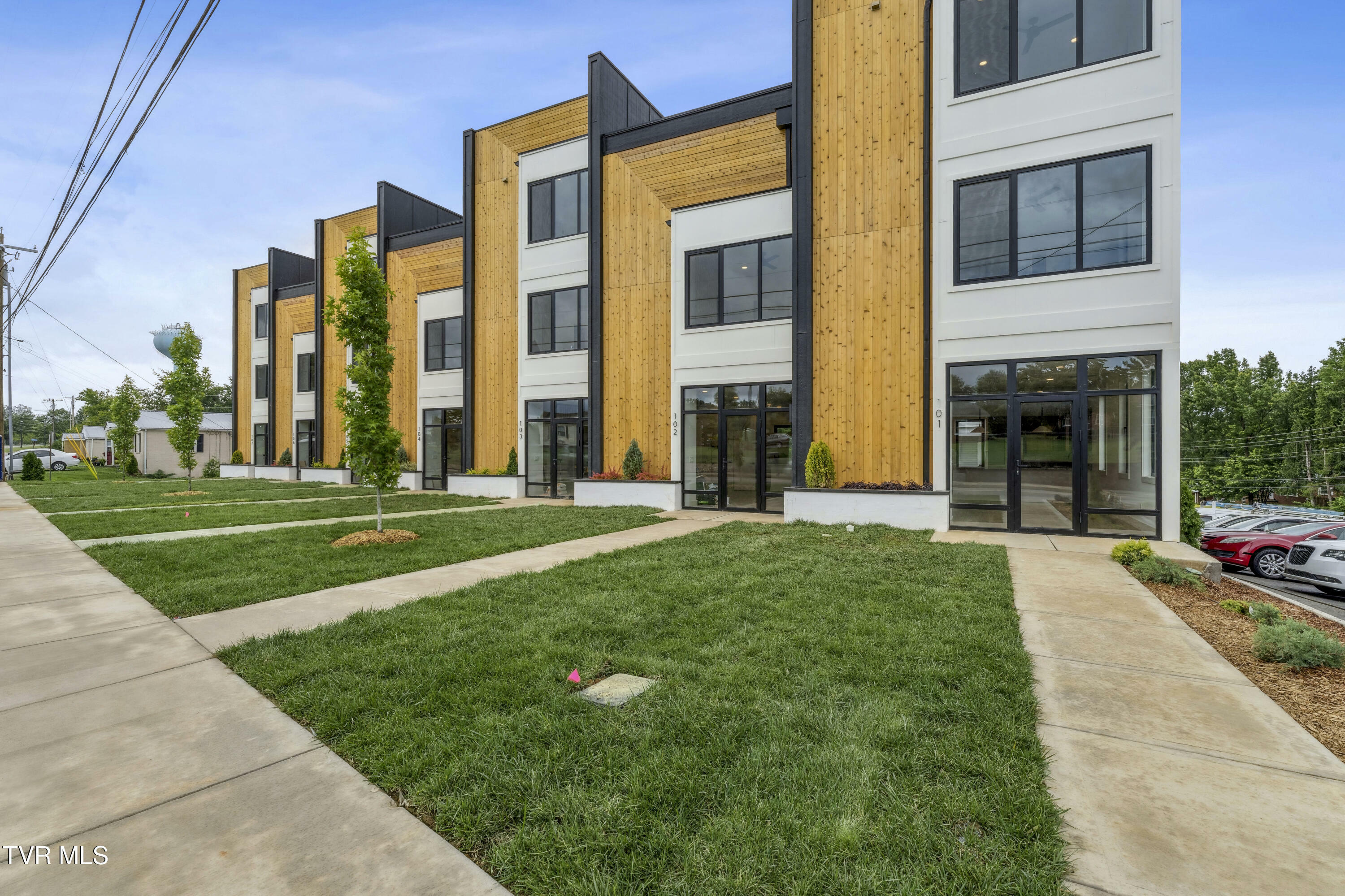 Property Photo: 1533 Pactolas Road 102 TN 37604