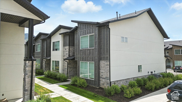 Property Photo:  427 W 65 S  UT 84332 