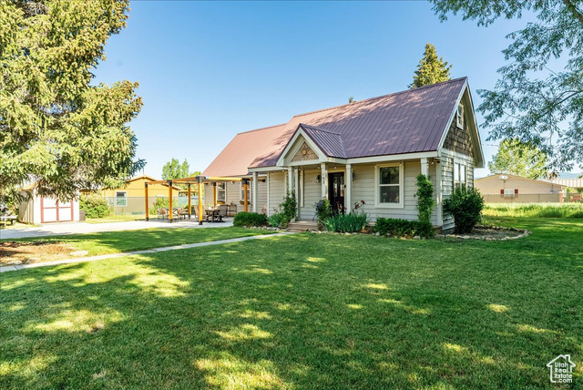Property Photo: 193 E 100 N UT 84036