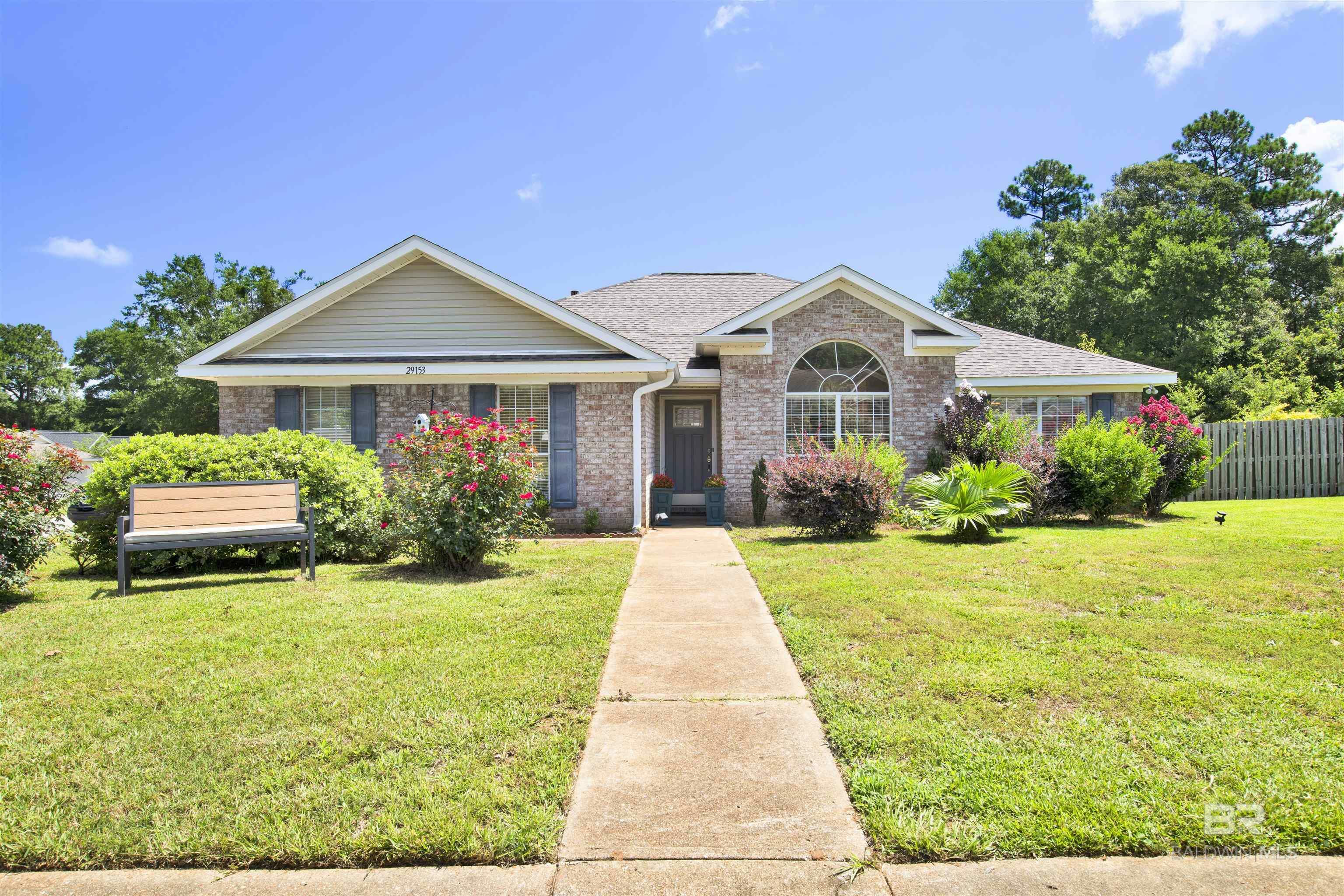 Property Photo: 29153 Canterbury Road AL 36526