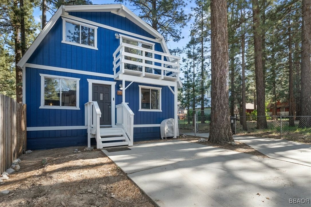 Property Photo: 836 E Mountain View Boulevard CA 92314