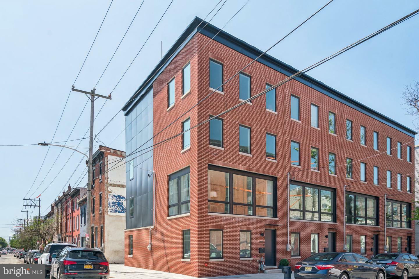 2463 Coral St  Philadelphia PA 19125 photo