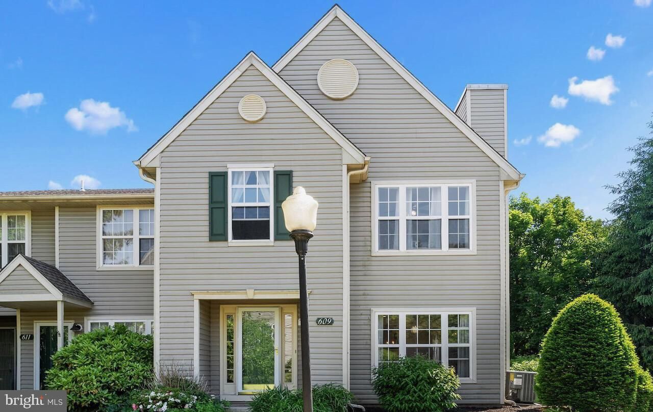 Property Photo:  609 Muhlenberg Drive 205  PA 19426 