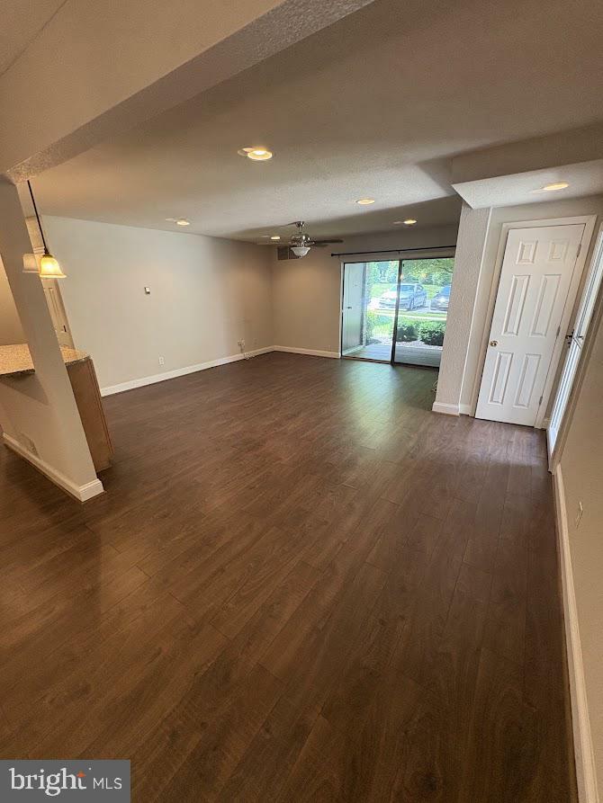 Property Photo: 1107 Raintree Lane 1107 PA 19355