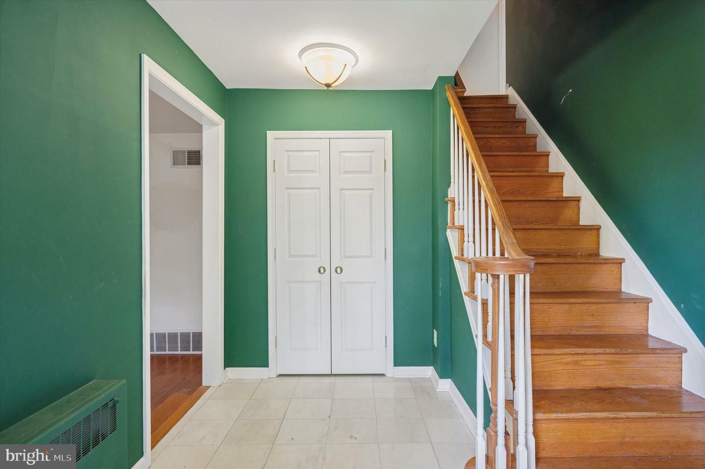 Property Photo: 26 N Edmonds Avenue PA 19083